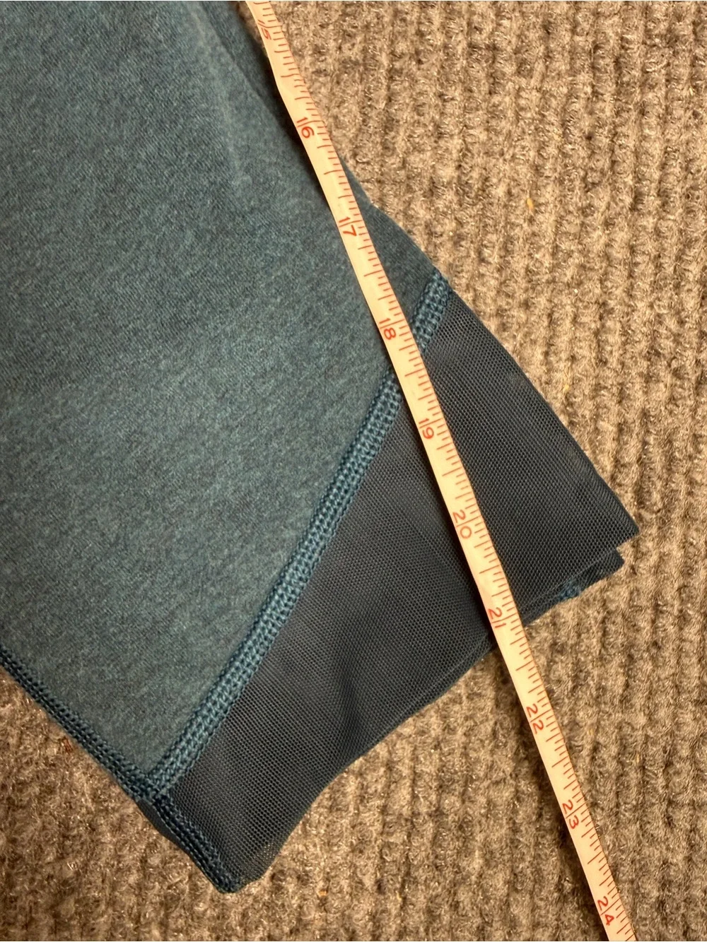Lululemon Heathered Teal with Dark Teal Mesh Crop Workout Tights Size 6